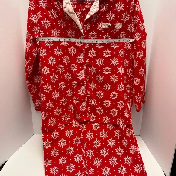 Laura Ashley Red Snowflake Pajama Set - Picture 9 of 9